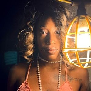 Meet your Posher, Cora